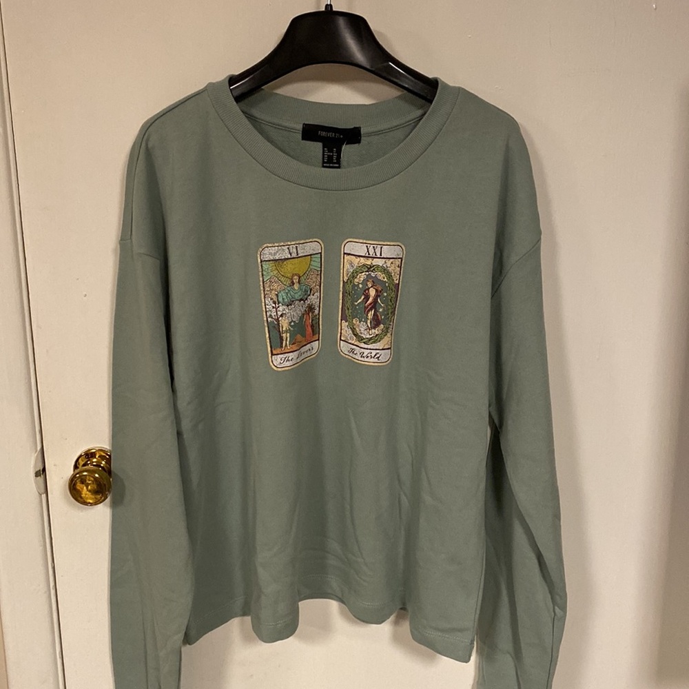 Forever 21 crewneck - Picture 2 of 9